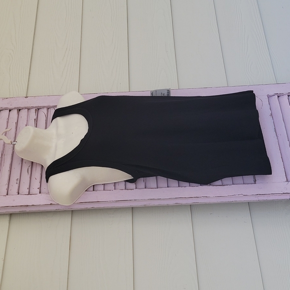 NWT 💗 AMERICAN EAGLE Soft & Sexy Ribbed Tank Top Black M - Picture 2 of 5